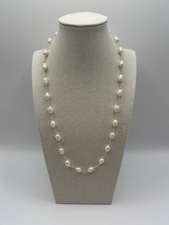 Unbranded Jewelry - Freshwater Pearl Necklace Silver Tone Jewelry Classic Pearls Christmas Jewelry